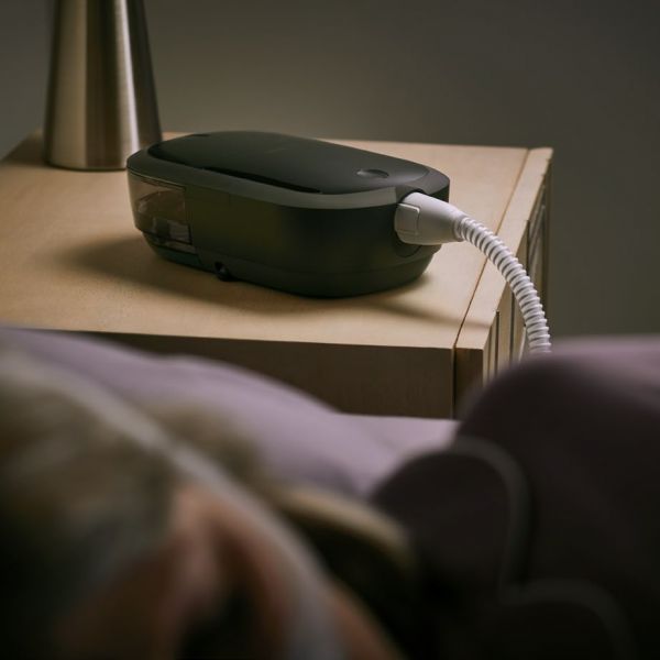 Philips-Respironics Auto-CPAP : # 521H12 DreamStation2 (DS2)             with Humidifier and Standard Tube-/catalog/apap/respironics/dreamstation2_cpap_athome-01